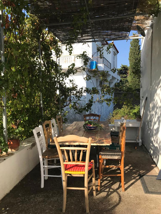 les maisons de claire à Andros - maison du capitaine : terrasse-levant