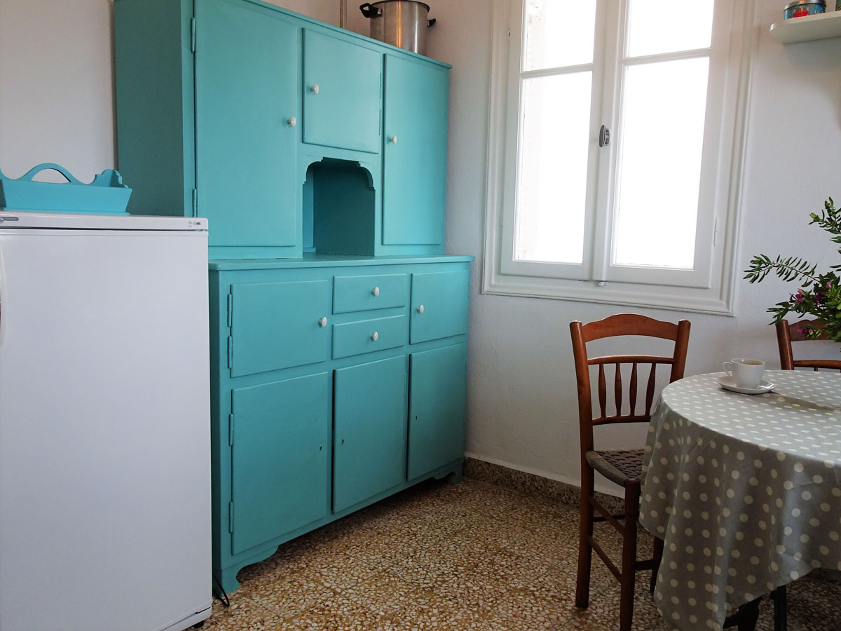 les maisons de claire à Andros - maison du marin - cuisine
